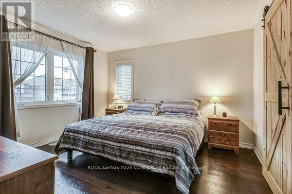 












290 THOMAS PHILLIPS DRIVE

,
Aurora,




Ontario
L4G0T4

