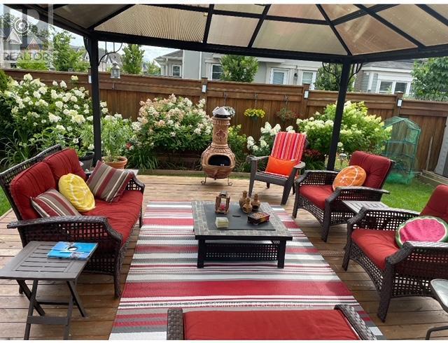 












290 THOMAS PHILLIPS DRIVE

,
Aurora,




Ontario
L4G0T4

