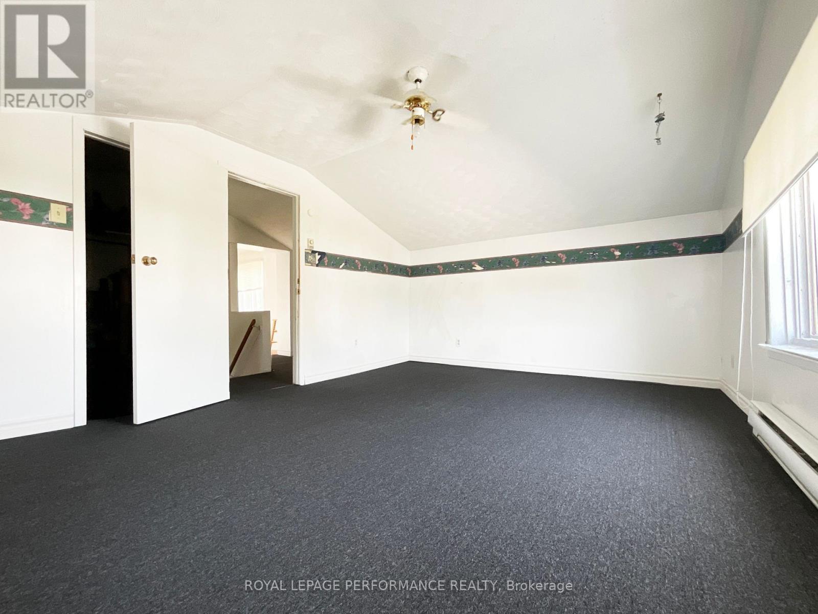 












427 CATHERINE STREET

,
Hawkesbury,




Ontario
K6A1Z8

