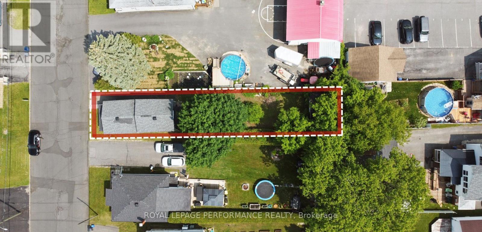 












427 CATHERINE STREET

,
Hawkesbury,




Ontario
K6A1Z8

