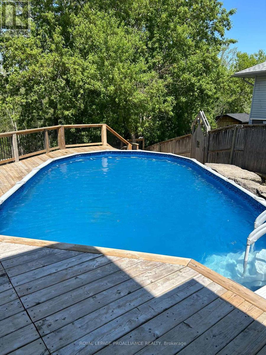 












48 FLEMING ROAD

,
Quinte West (Trenton Ward),




Ontario
K8V6P7

