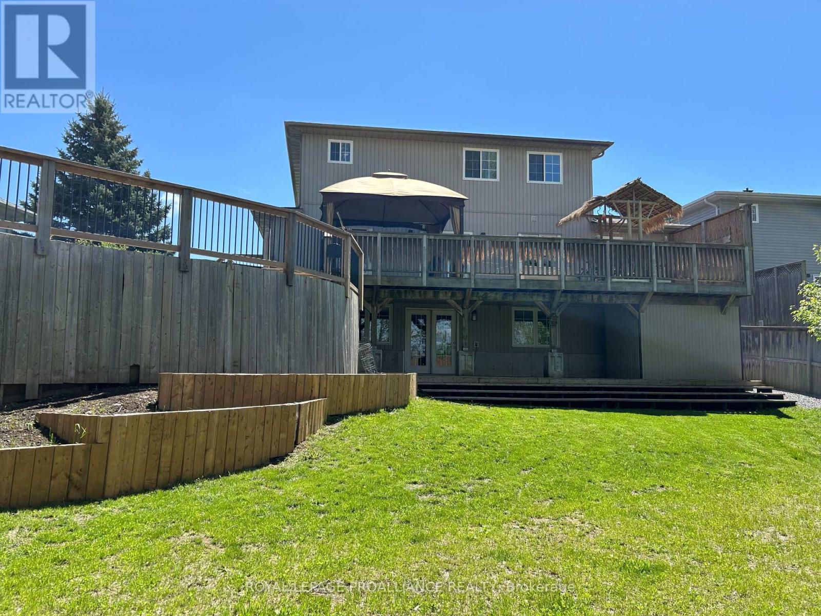 












48 FLEMING ROAD

,
Quinte West (Trenton Ward),




Ontario
K8V6P7

