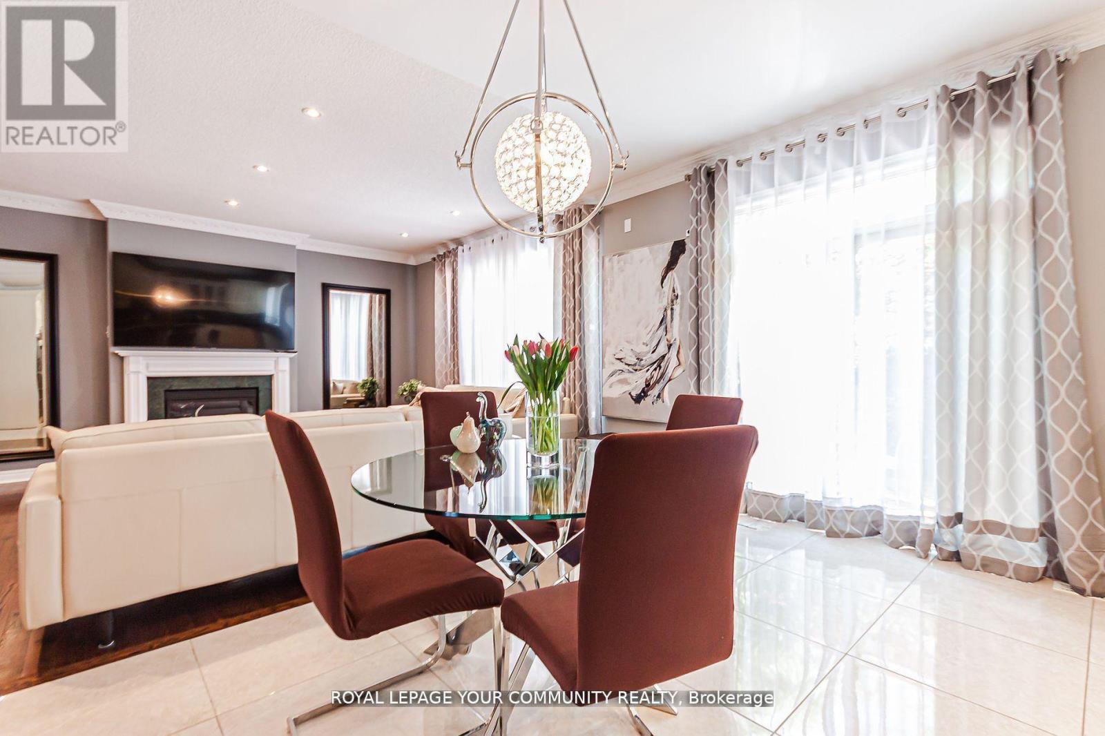 












60 PANTANO DRIVE

,
Vaughan,




Ontario
L4J0B2

