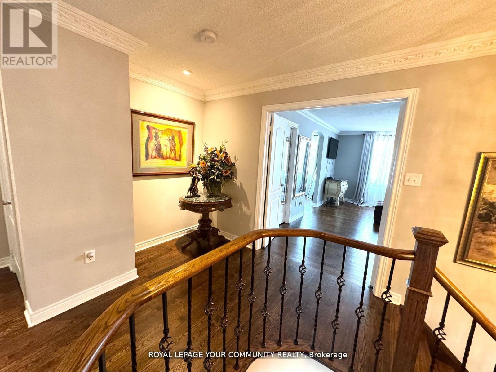 












60 PANTANO DRIVE

,
Vaughan,




Ontario
L4J0B2

