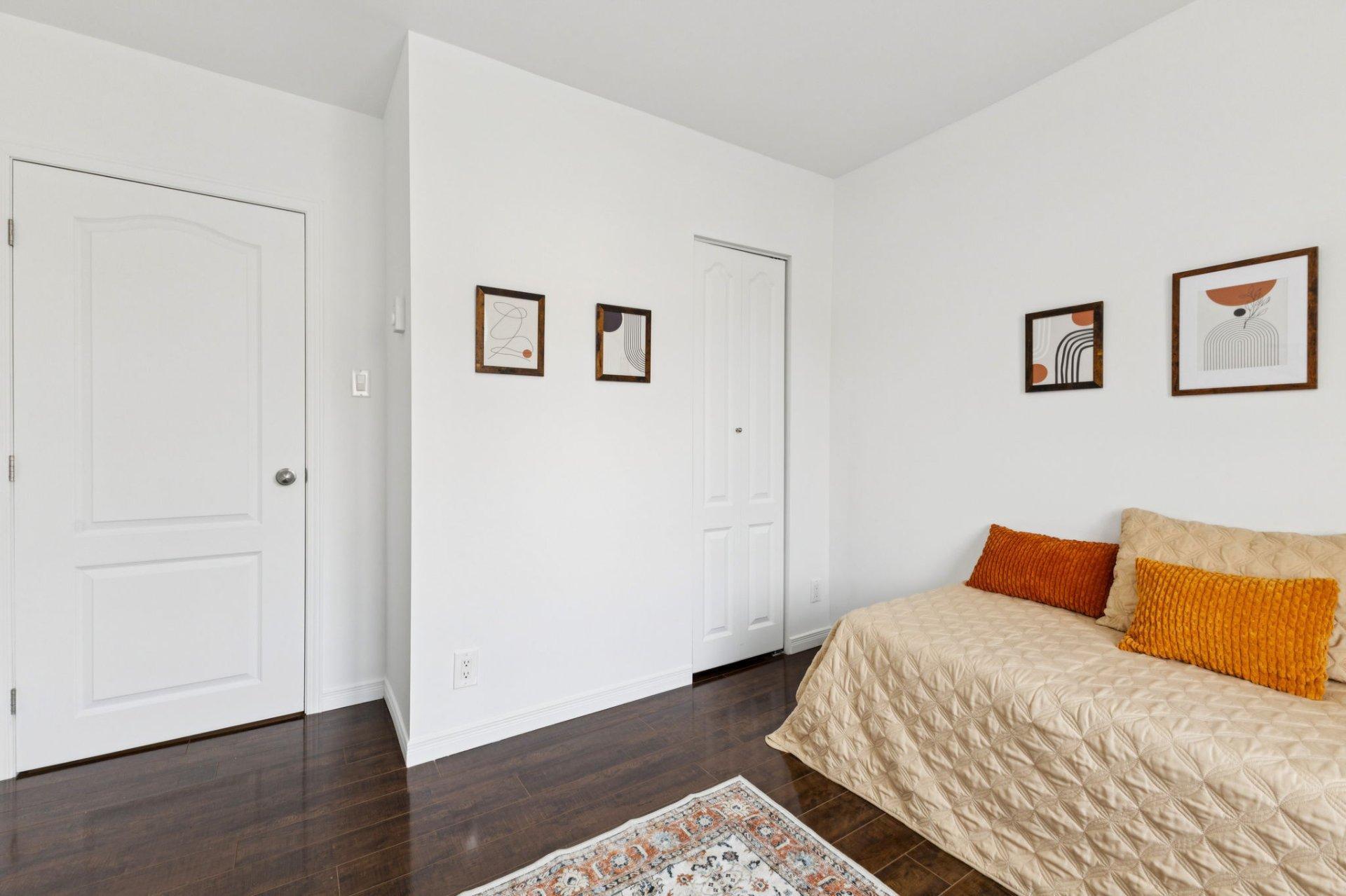 









15


Rue Larose

,
Gatineau (Hull),




QC
J8Y4X9

