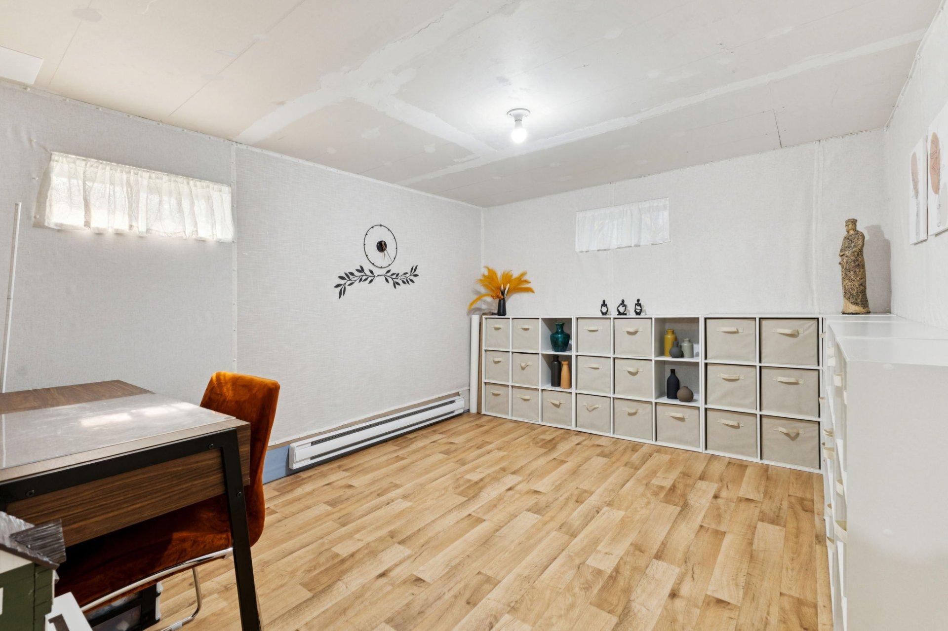 









15


Rue Larose

,
Gatineau (Hull),




QC
J8Y4X9

