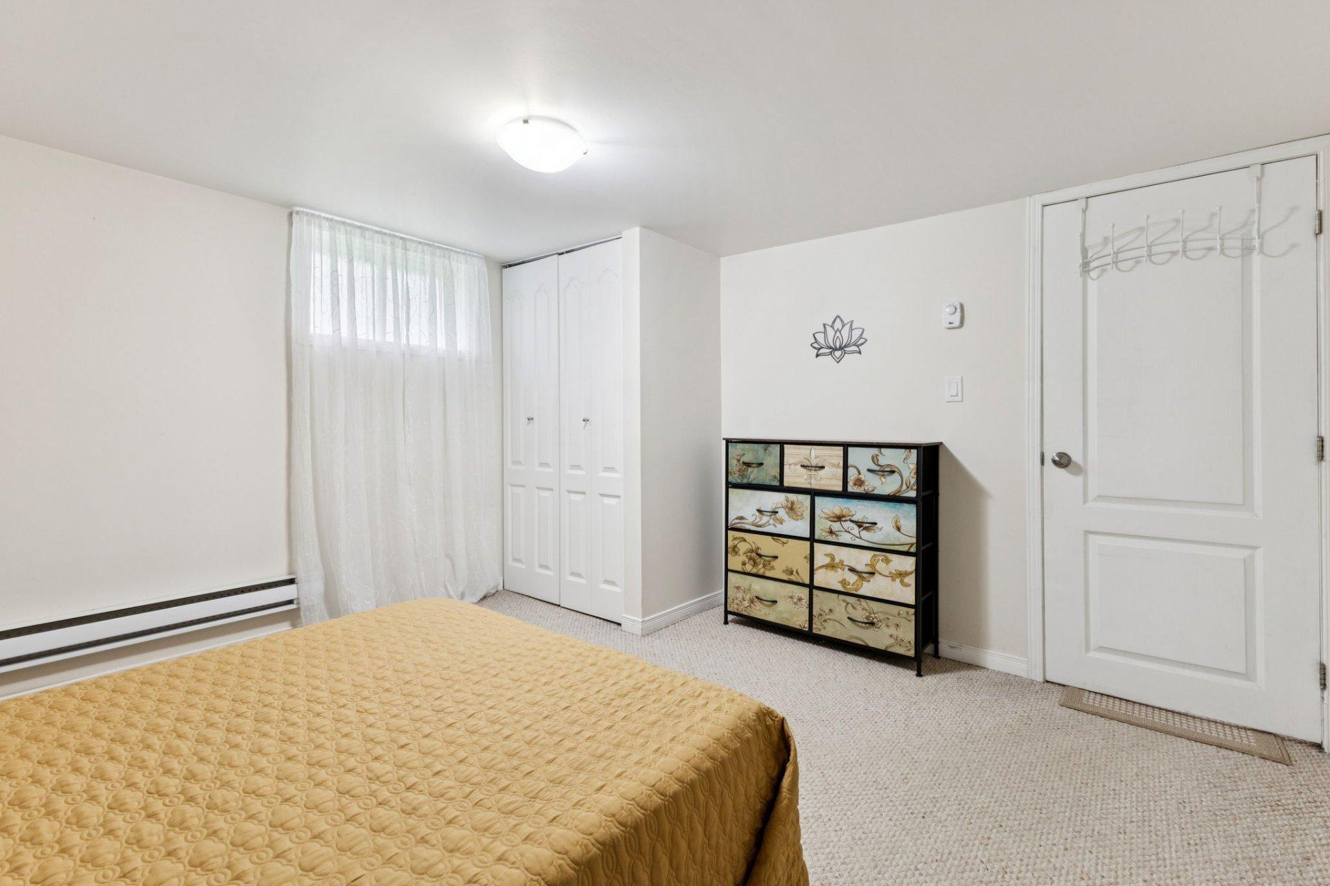 









15


Rue Larose

,
Gatineau (Hull),




QC
J8Y4X9

