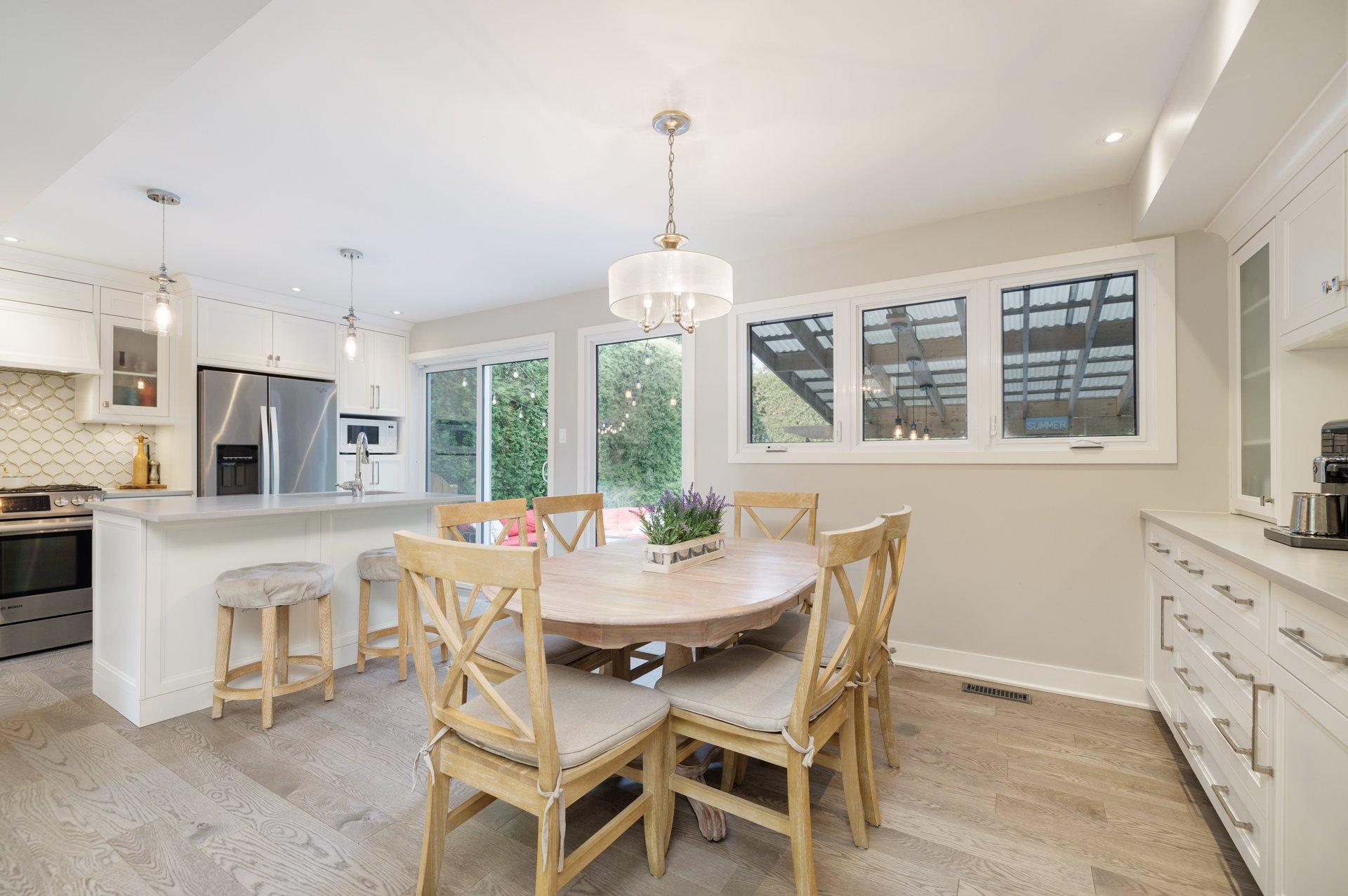 









44


Rue de Tanglewood

,
Kirkland,




QC
H9J2M6


