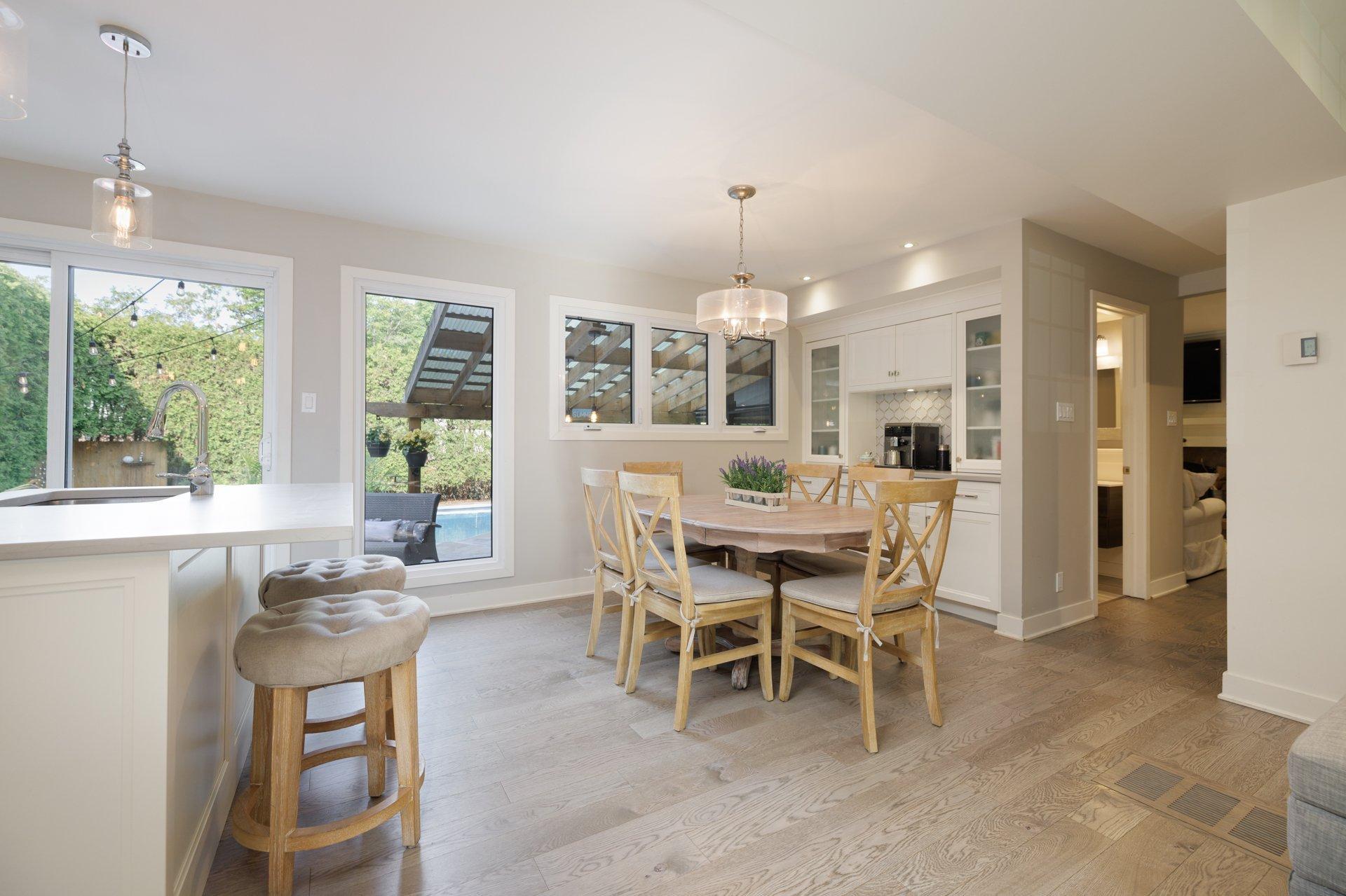 









44


Rue de Tanglewood

,
Kirkland,




QC
H9J2M6

