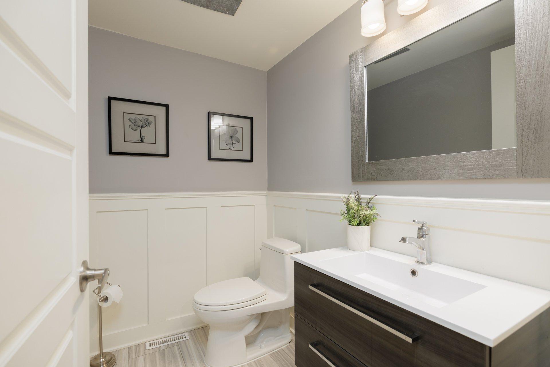 









44


Rue de Tanglewood

,
Kirkland,




QC
H9J2M6

