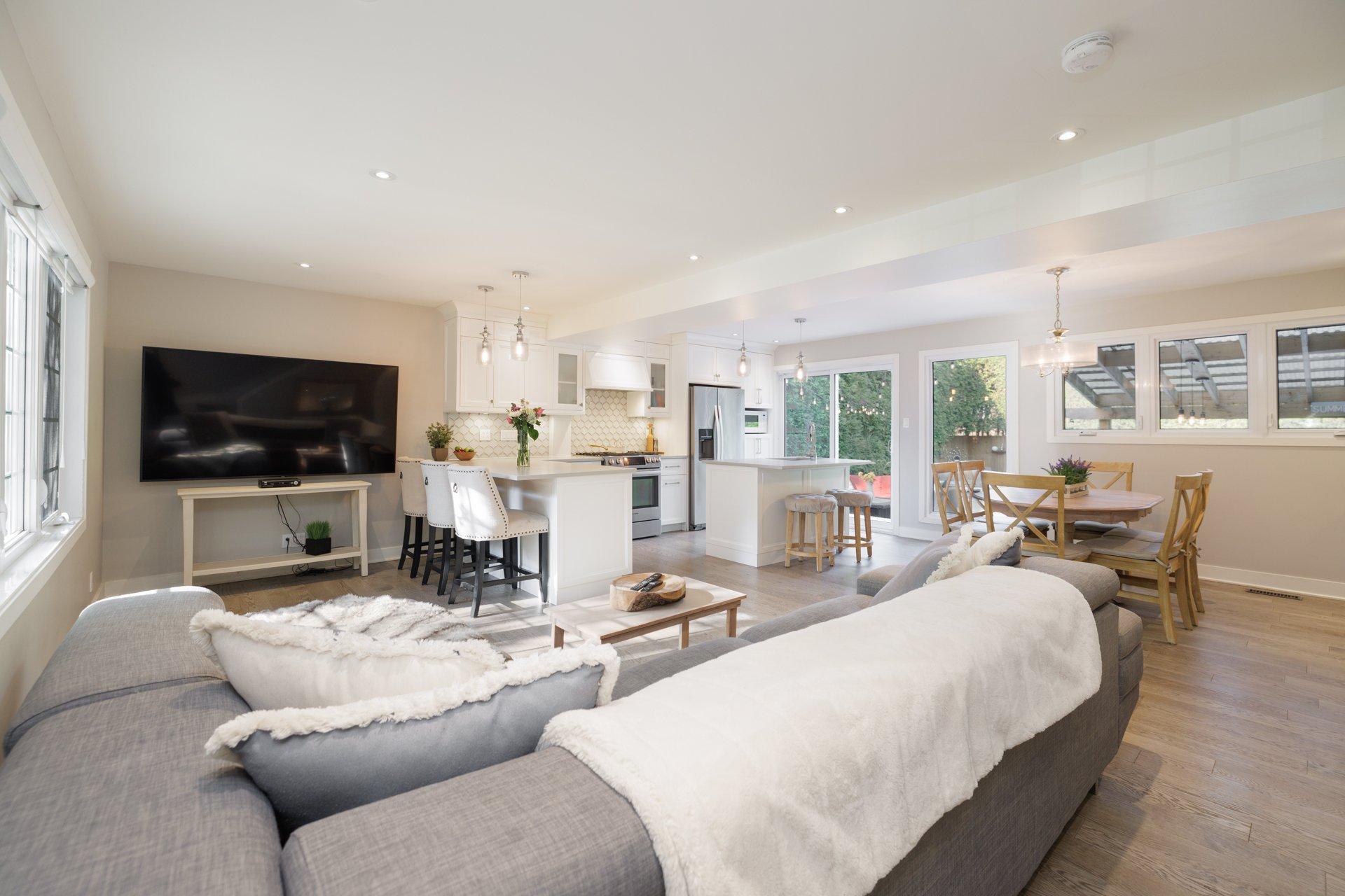 









44


Rue de Tanglewood

,
Kirkland,




QC
H9J2M6

