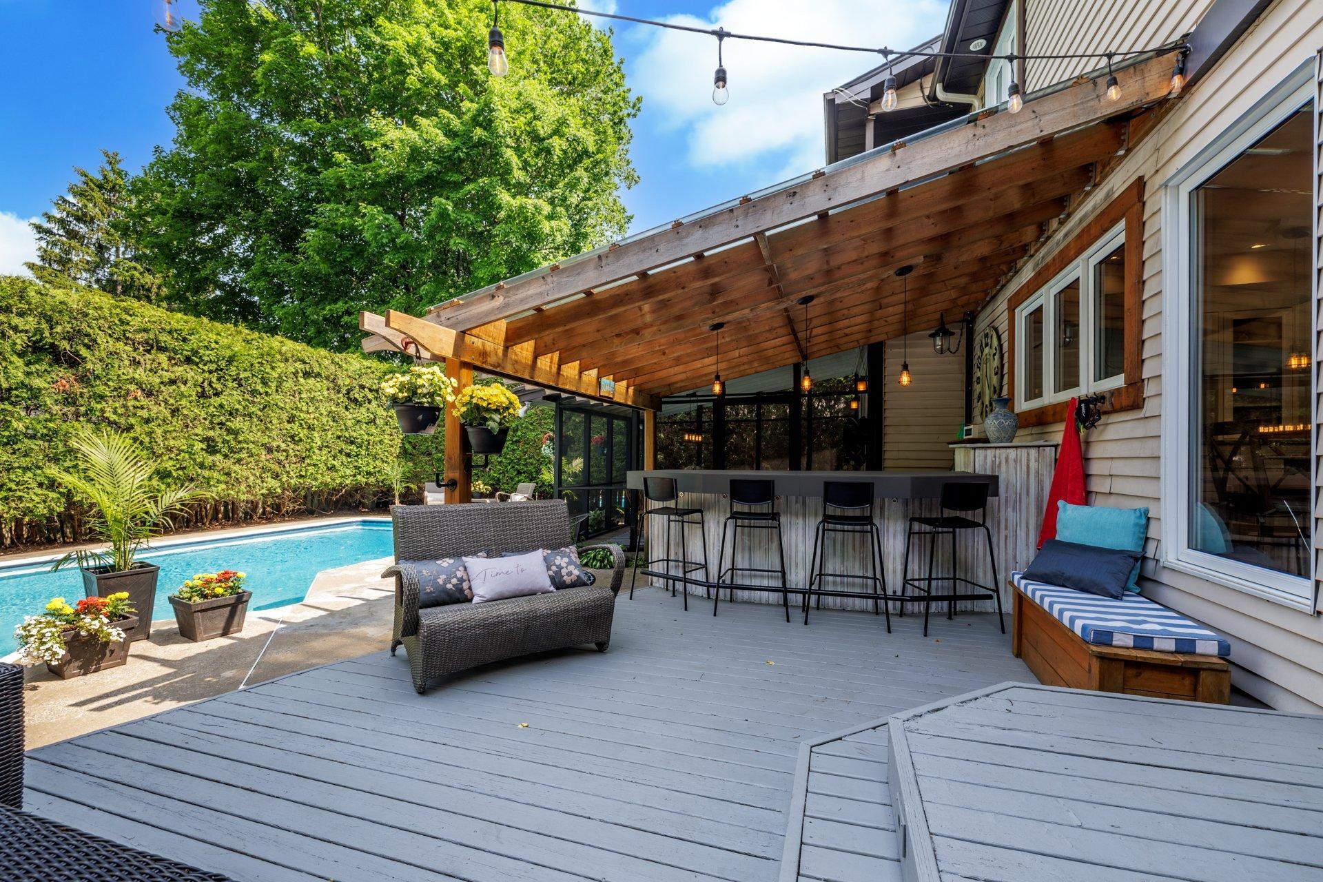 









44


Rue de Tanglewood

,
Kirkland,




QC
H9J2M6

