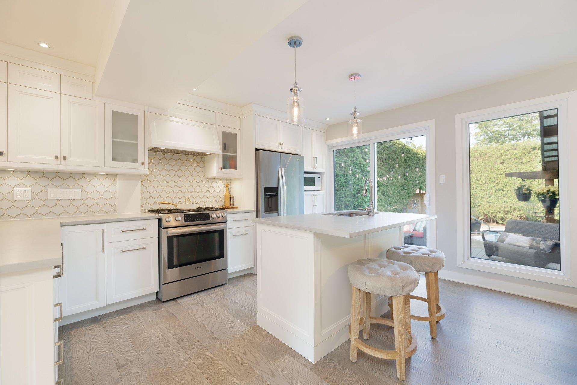 









44


Rue de Tanglewood

,
Kirkland,




QC
H9J2M6

