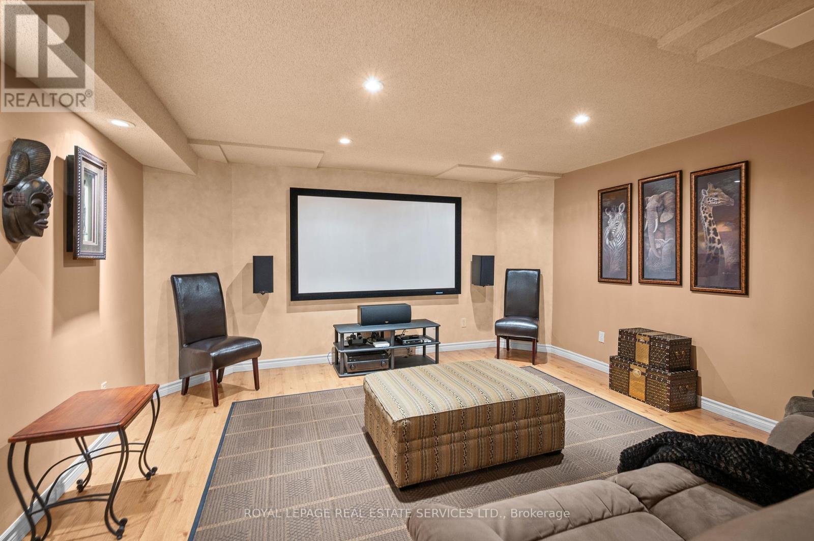 












2224 BRAYS LANE

,
Oakville,




Ontario
L6M3J6

