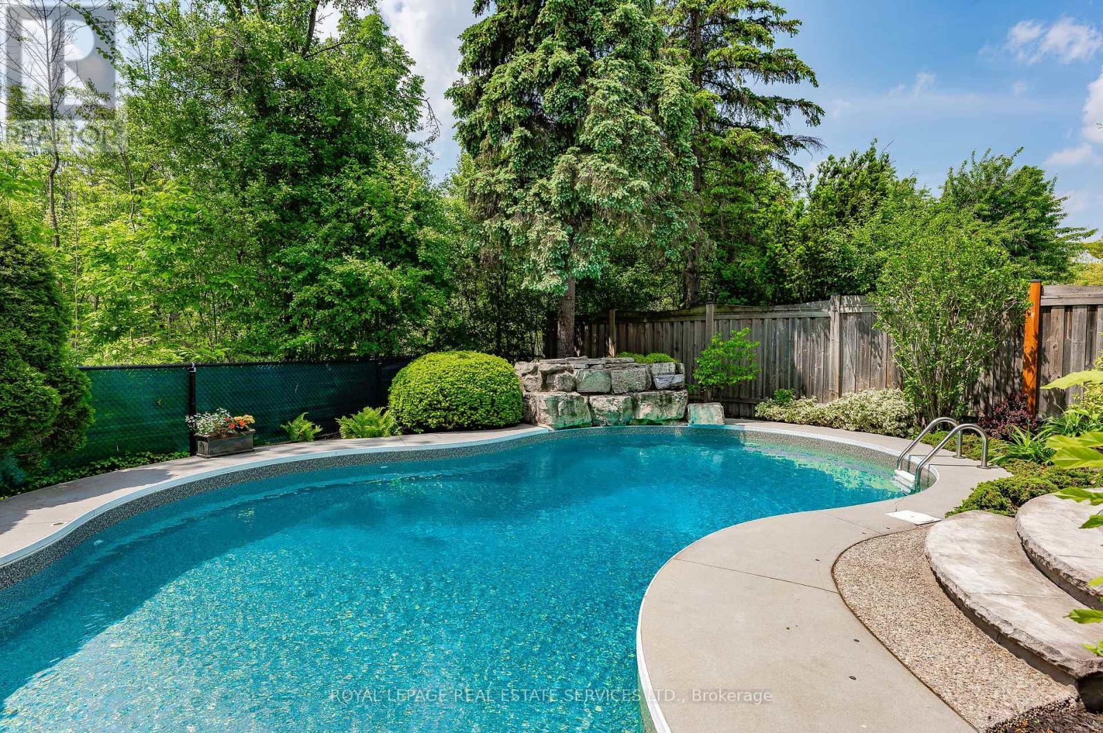 












2224 BRAYS LANE

,
Oakville,




Ontario
L6M3J6

