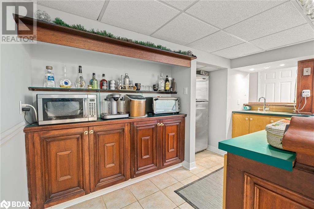 












3 THOMAS Court

,
Glen Williams,




Ontario
L7G5G7

