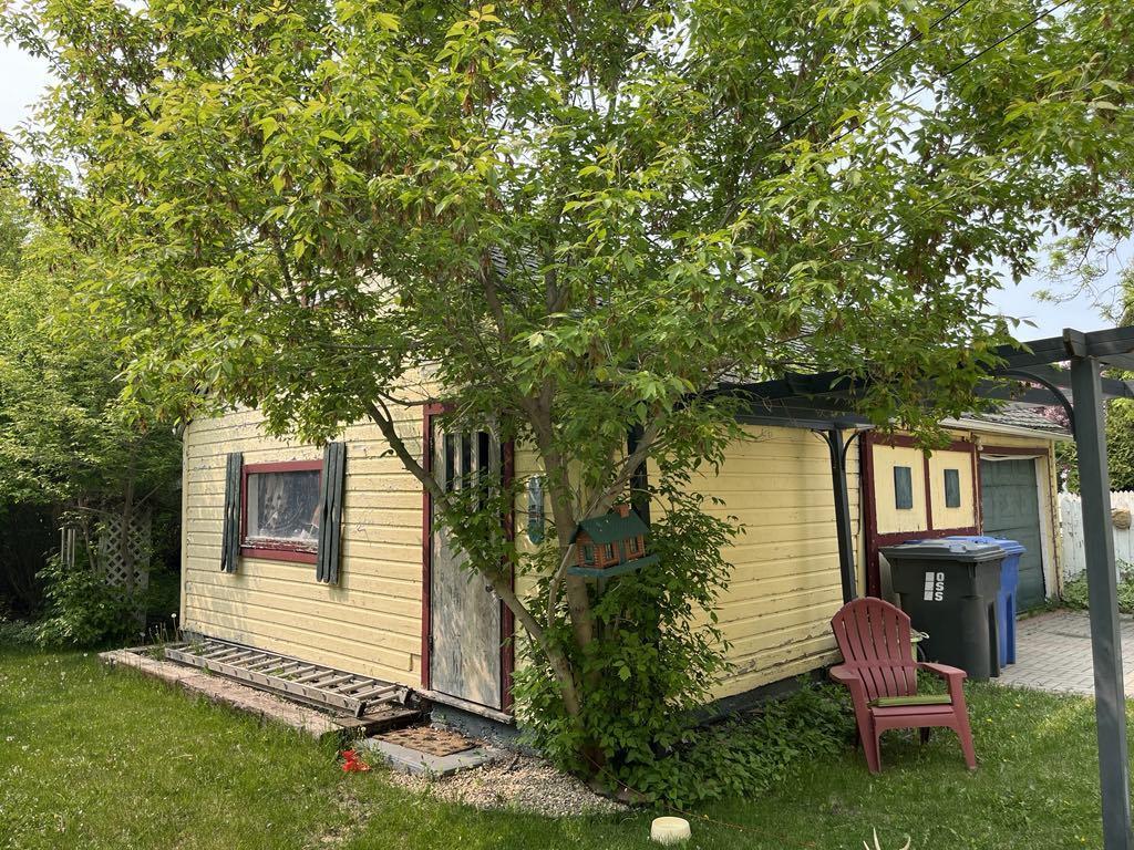 












106 Memorial Avenue S

,
Russell,




Manitoba
R0J1W0

