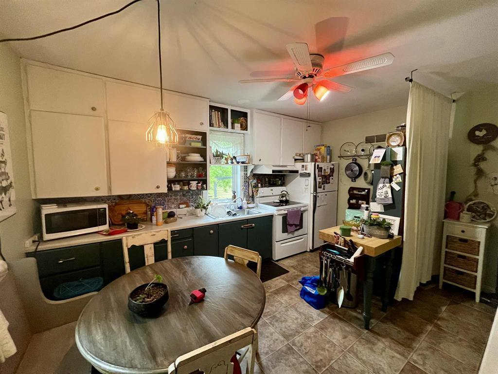 












106 Memorial Avenue S

,
Russell,




Manitoba
R0J1W0

