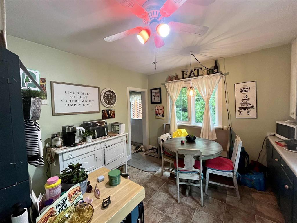 












106 Memorial Avenue S

,
Russell,




Manitoba
R0J1W0

