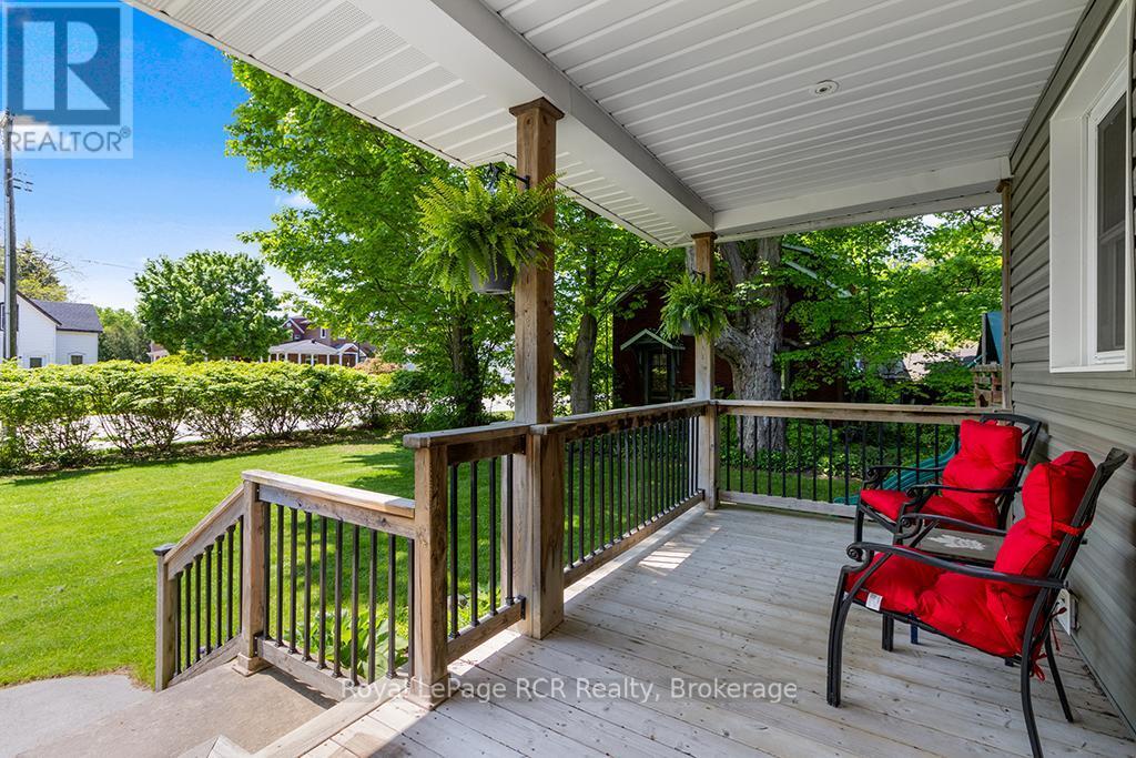 












136 QUEEN STREET W

,
South Bruce Peninsula,




Ontario
N0H1P0

