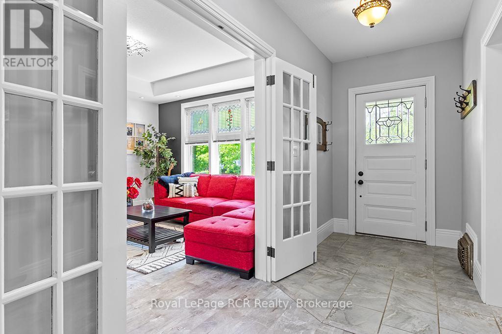 












136 QUEEN STREET W

,
South Bruce Peninsula,




Ontario
N0H1P0

