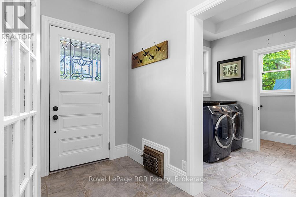












136 QUEEN STREET W

,
South Bruce Peninsula,




Ontario
N0H1P0

