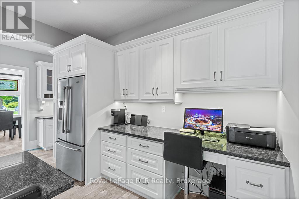 












136 QUEEN STREET W

,
South Bruce Peninsula,




Ontario
N0H1P0

