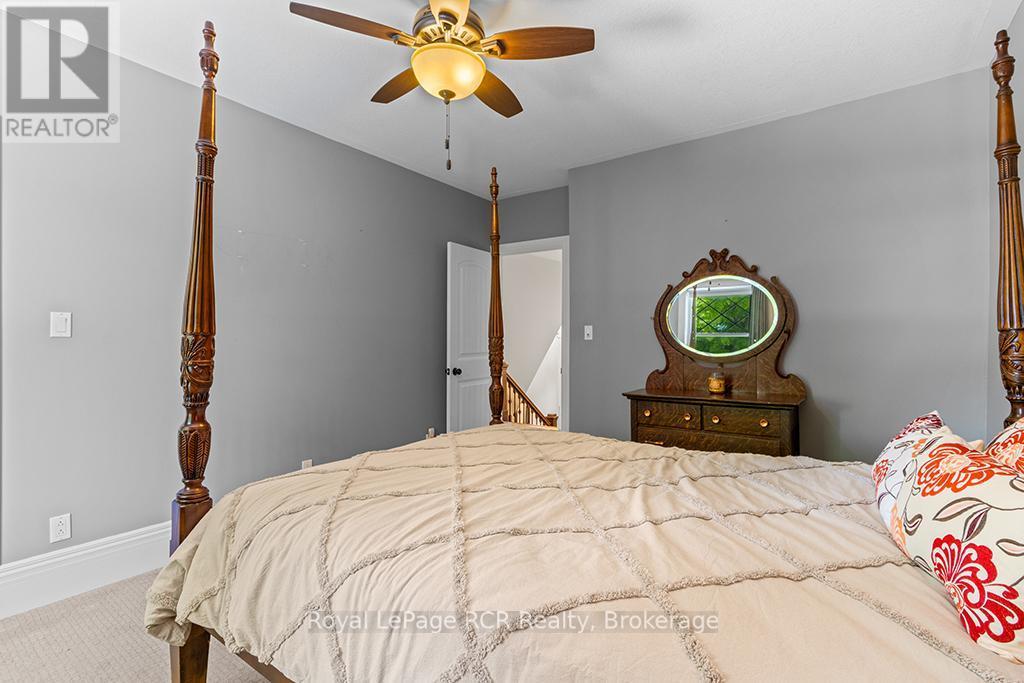 












136 QUEEN STREET W

,
South Bruce Peninsula,




Ontario
N0H1P0

