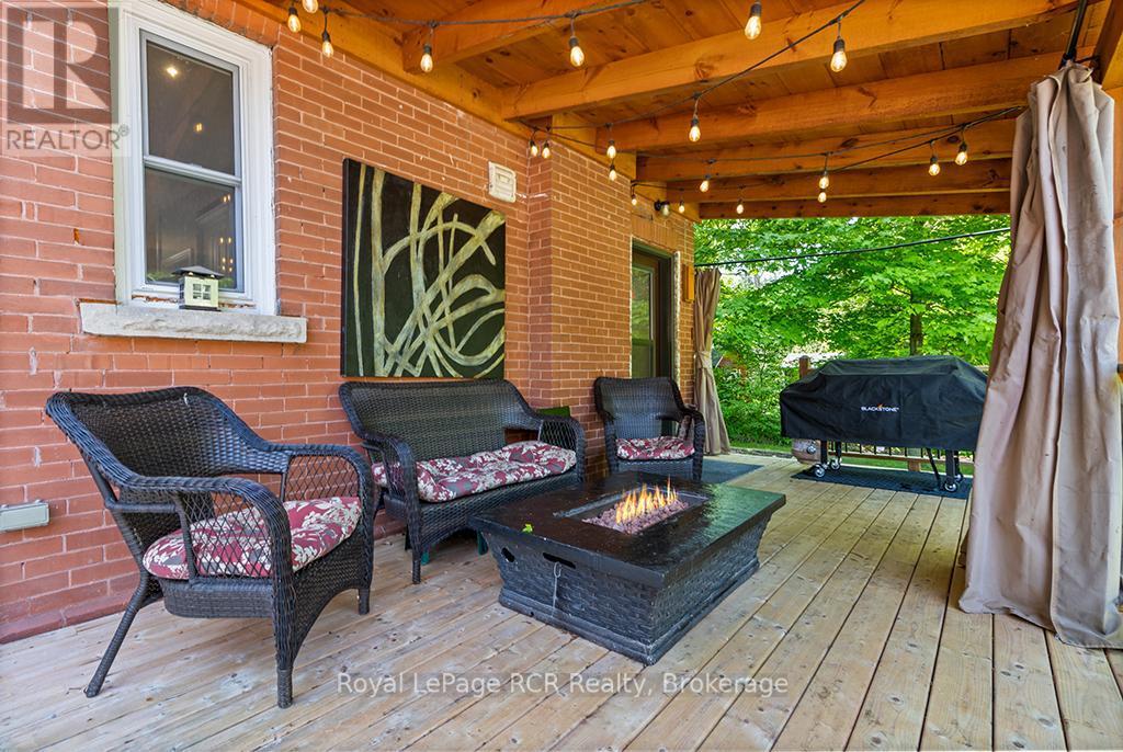 












136 QUEEN STREET W

,
South Bruce Peninsula,




Ontario
N0H1P0

