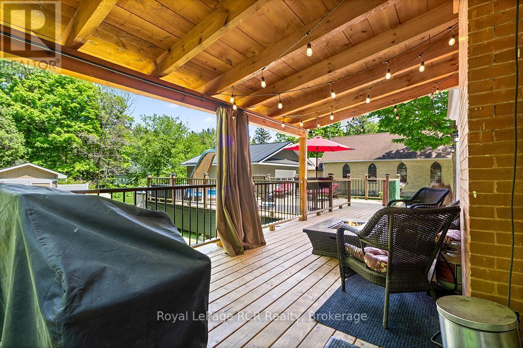 












136 QUEEN STREET W

,
South Bruce Peninsula,




Ontario
N0H1P0

