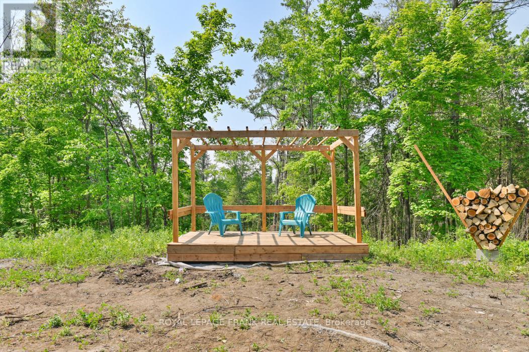 












4 WOLF LAKE ROAD

,
Madoc,







Ontario
K0K1Y0

