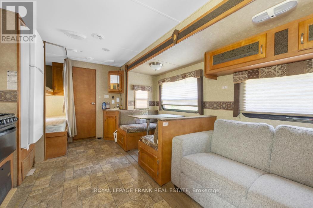 












4 WOLF LAKE ROAD

,
Madoc,







Ontario
K0K1Y0

