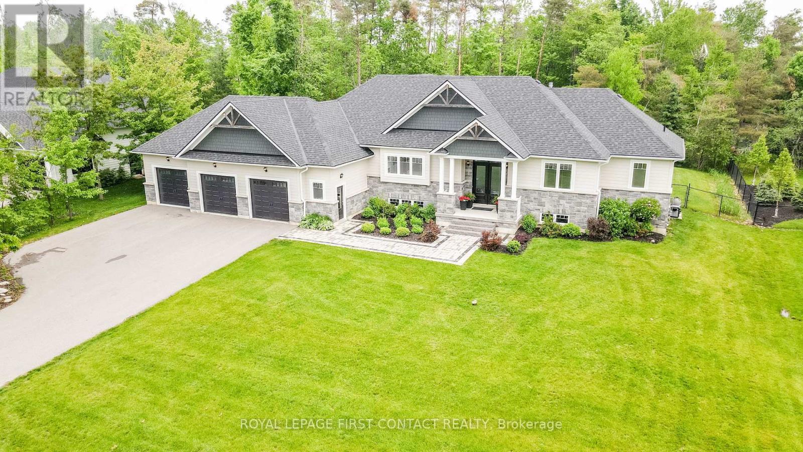 












2066 ELANA DRIVE

,
Severn,




Ontario
L3V0C2


