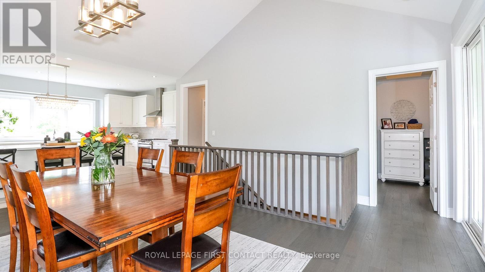 












2066 ELANA DRIVE

,
Severn,




Ontario
L3V0C2


