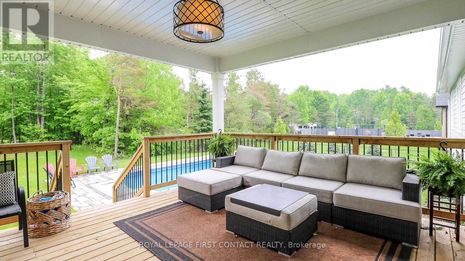 












2066 ELANA DRIVE

,
Severn,




Ontario
L3V0C2

