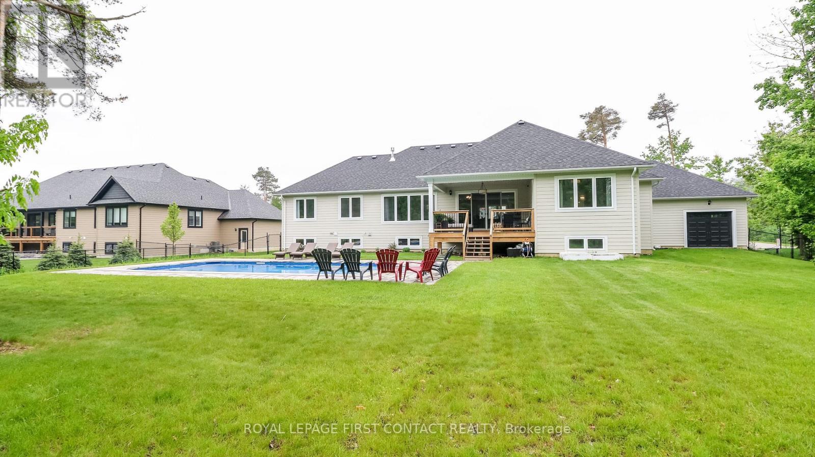 












2066 ELANA DRIVE

,
Severn,




Ontario
L3V0C2

