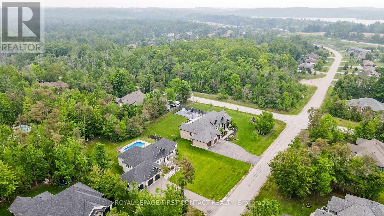 












2066 ELANA DRIVE

,
Severn,




Ontario
L3V0C2

