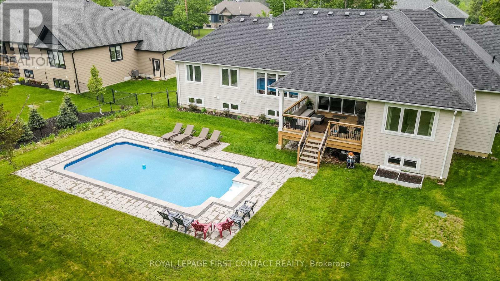 












2066 ELANA DRIVE

,
Severn,




Ontario
L3V0C2

