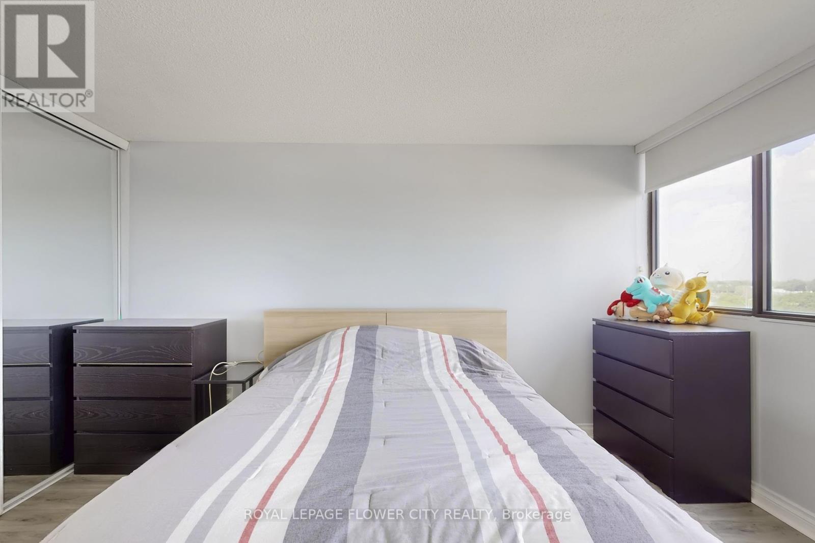 












1102 - 1333 BLOOR STREET

,
Mississauga,




Ontario
L4Y3T6

