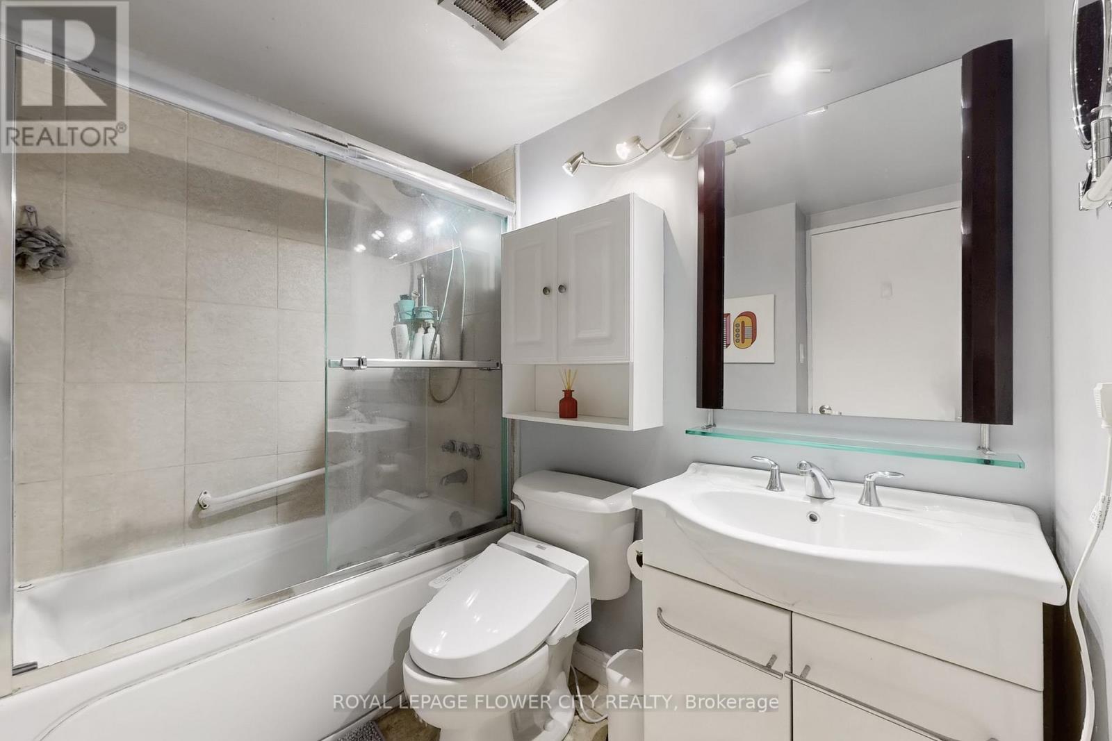 












1102 - 1333 BLOOR STREET

,
Mississauga,




Ontario
L4Y3T6

