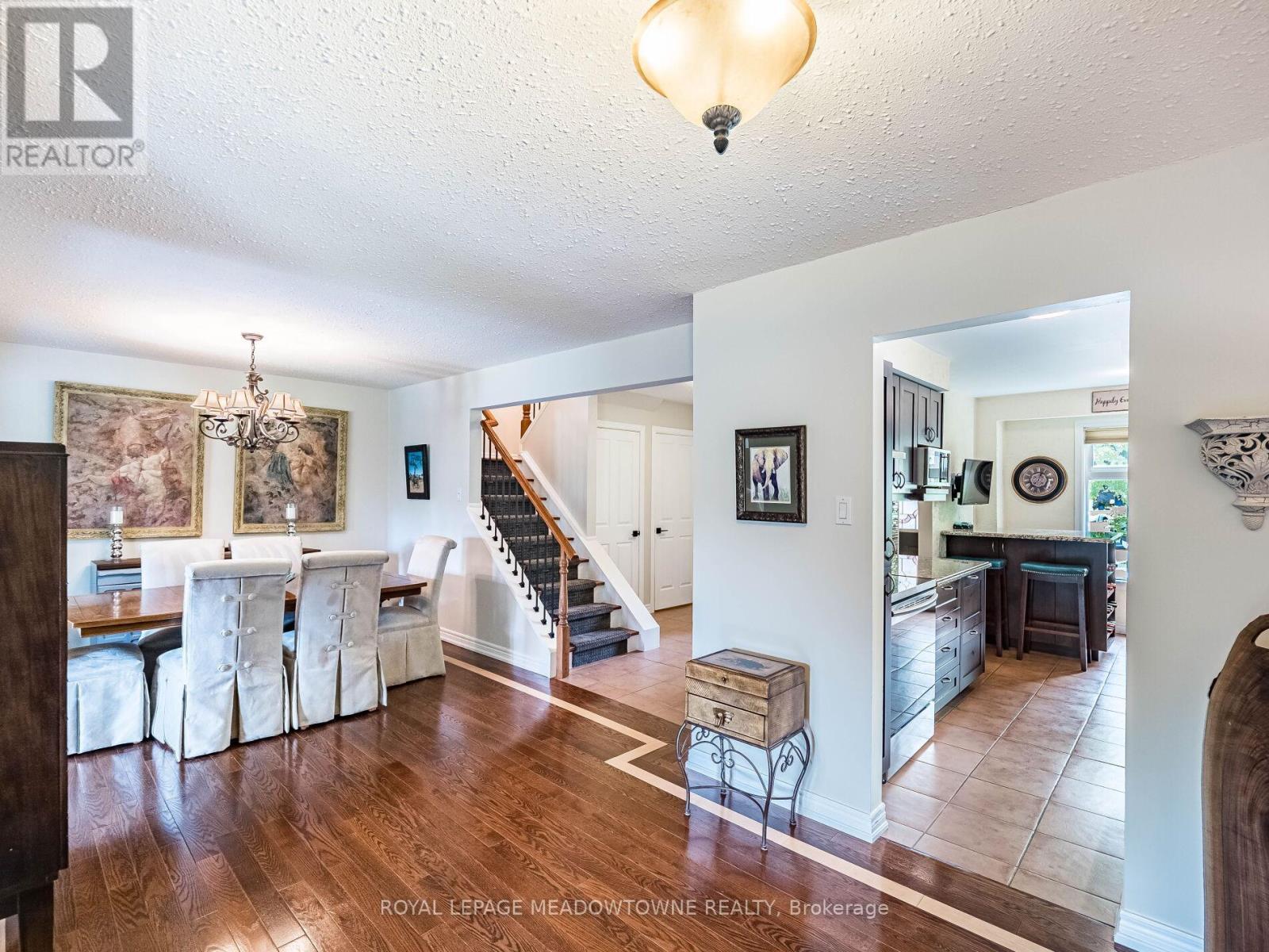 












7208 JOLIETTE CRESCENT

,
Mississauga,




Ontario
L5N1Z3

