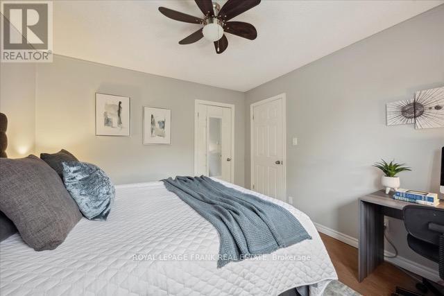 












12 LINTON COURT

,
Uxbridge,




Ontario
L9P1L6


