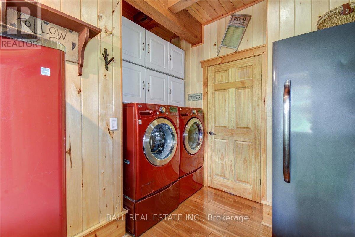 












944 STEENBURG LAKE ROAD N

,
Limerick,




Ontario
K0L1W0

