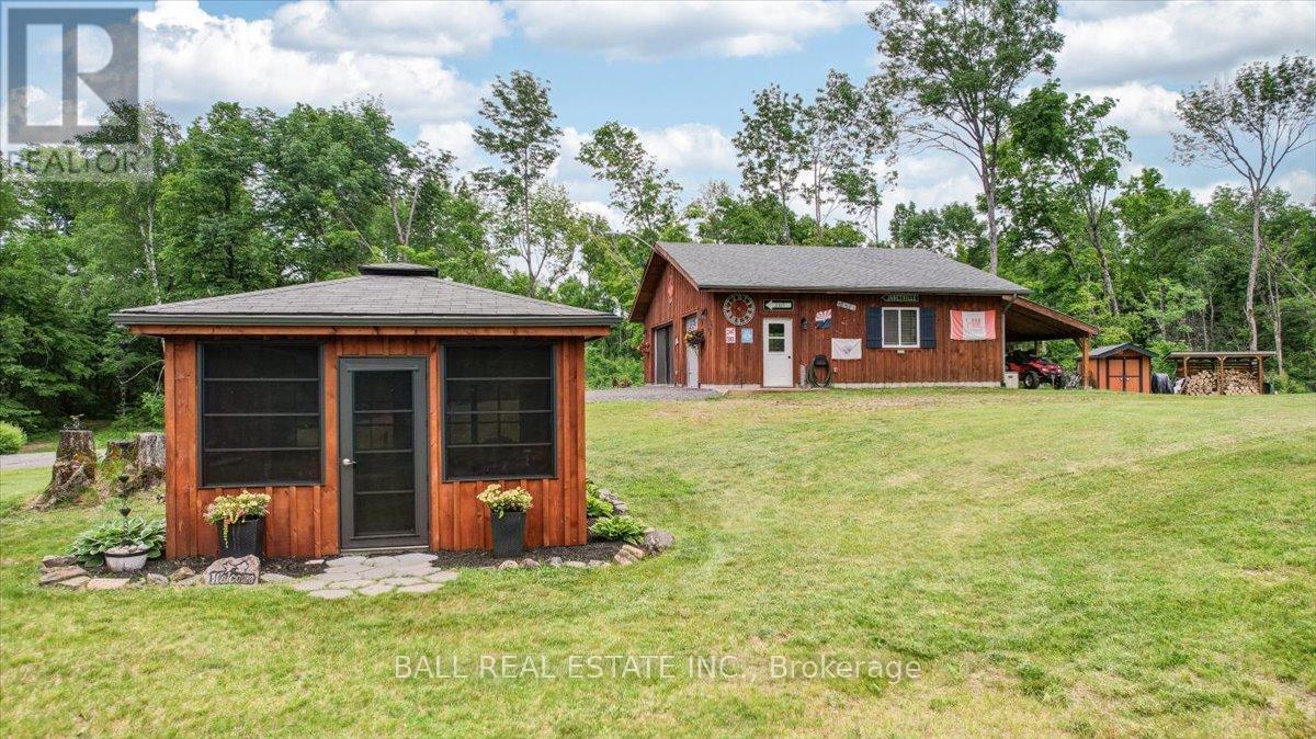 












944 STEENBURG LAKE ROAD N

,
Limerick,




Ontario
K0L1W0

