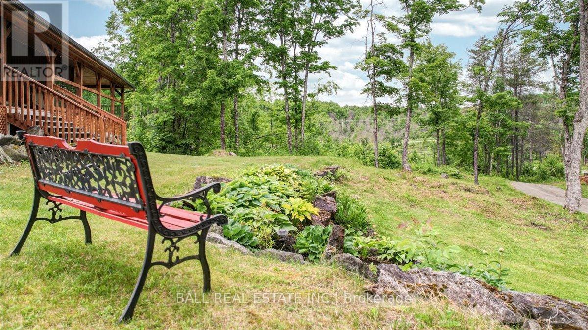 












944 STEENBURG LAKE ROAD N

,
Limerick,




Ontario
K0L1W0

