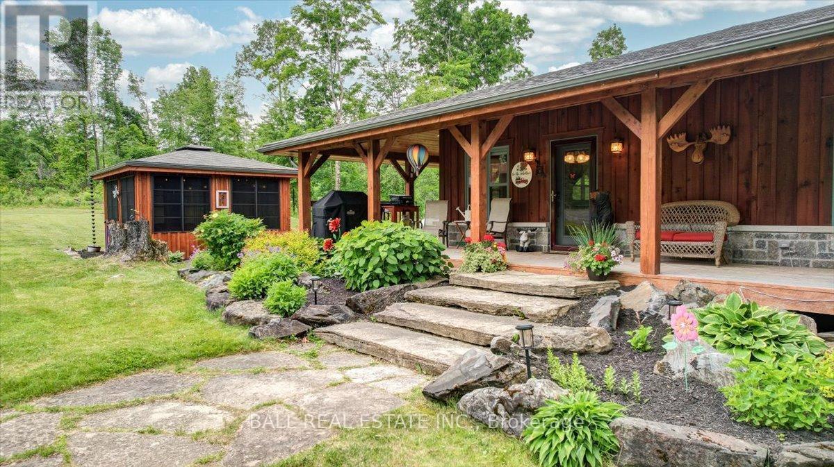 












944 STEENBURG LAKE ROAD N

,
Limerick,




Ontario
K0L1W0

