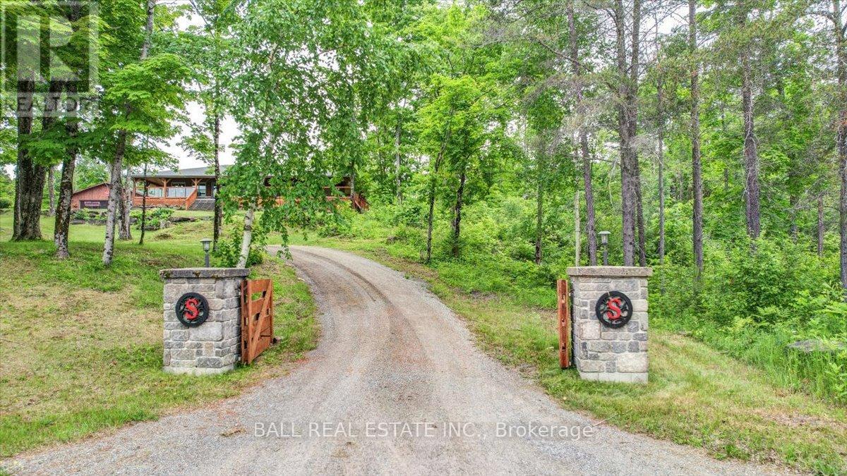 












944 STEENBURG LAKE ROAD N

,
Limerick,




Ontario
K0L1W0

