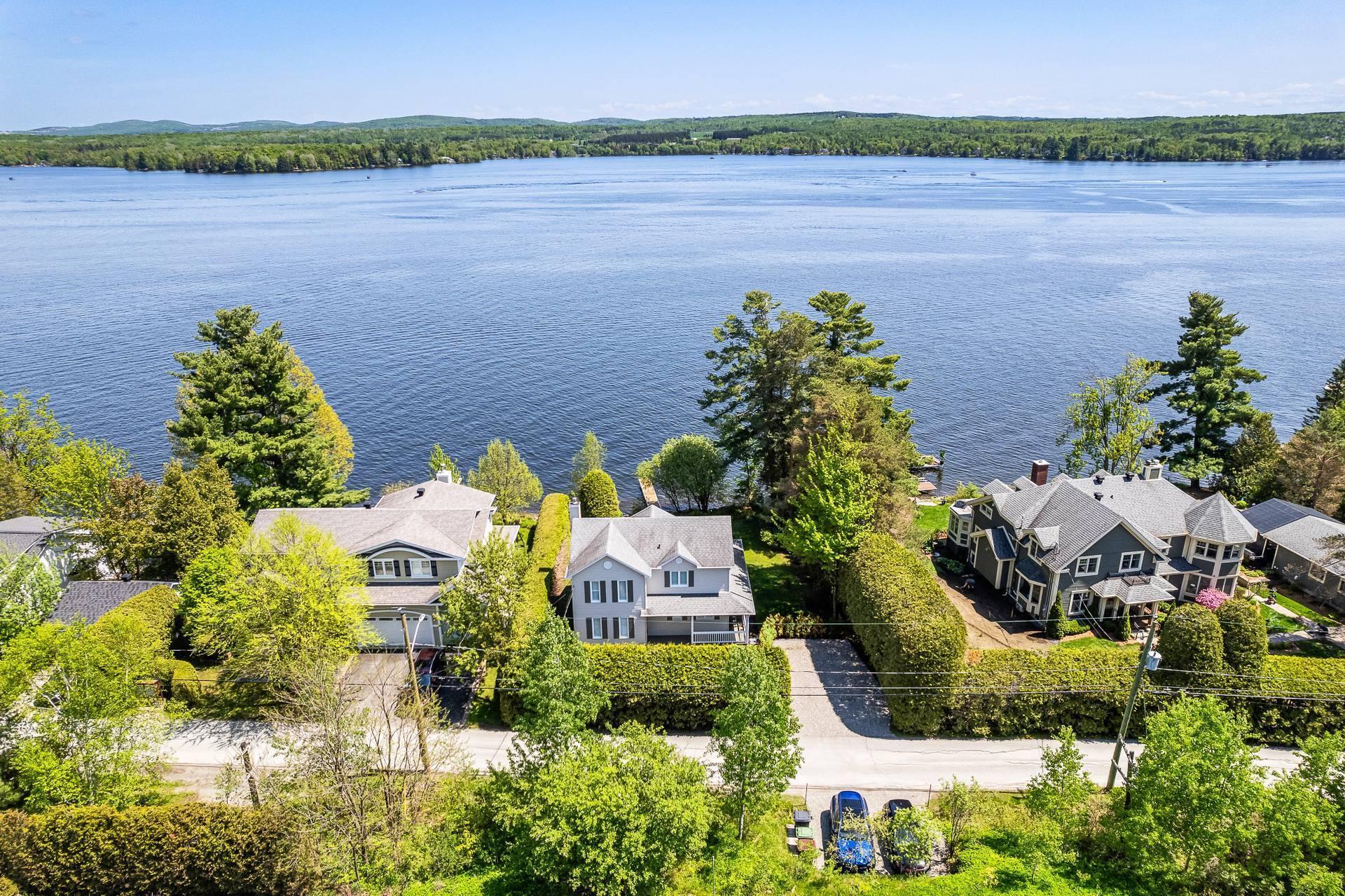 









9127


Rue Saroy

,
Sherbrooke (Brompton/Rock Forest/Saint-Élie/Deauville),




QC
J1N3J2

