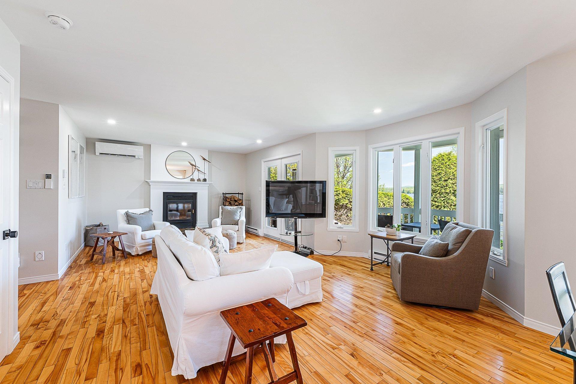 









9127


Rue Saroy

,
Sherbrooke (Brompton/Rock Forest/Saint-Élie/Deauville),




QC
J1N3J2

