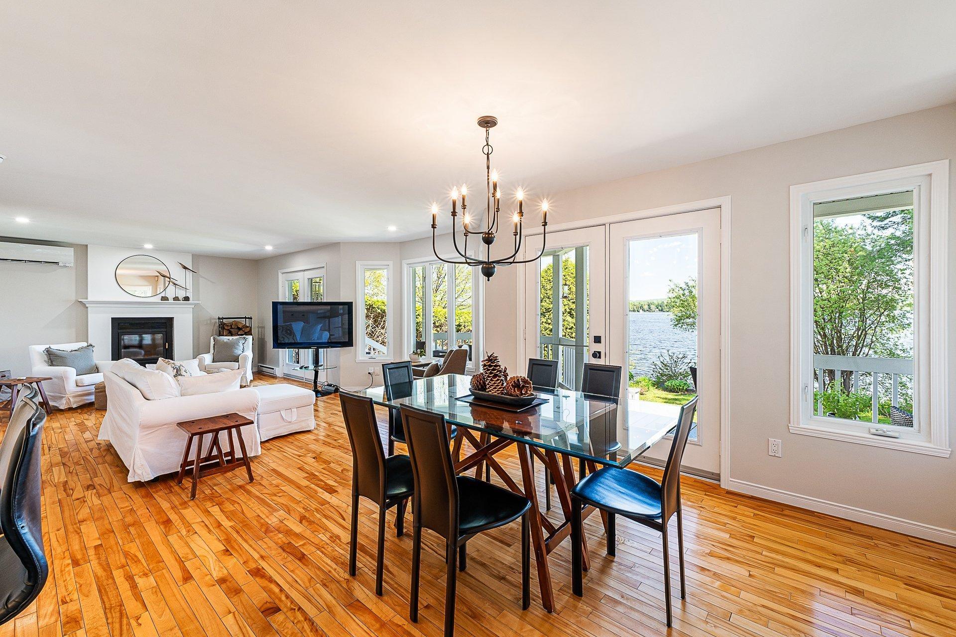 









9127


Rue Saroy

,
Sherbrooke (Brompton/Rock Forest/Saint-Élie/Deauville),




QC
J1N3J2

